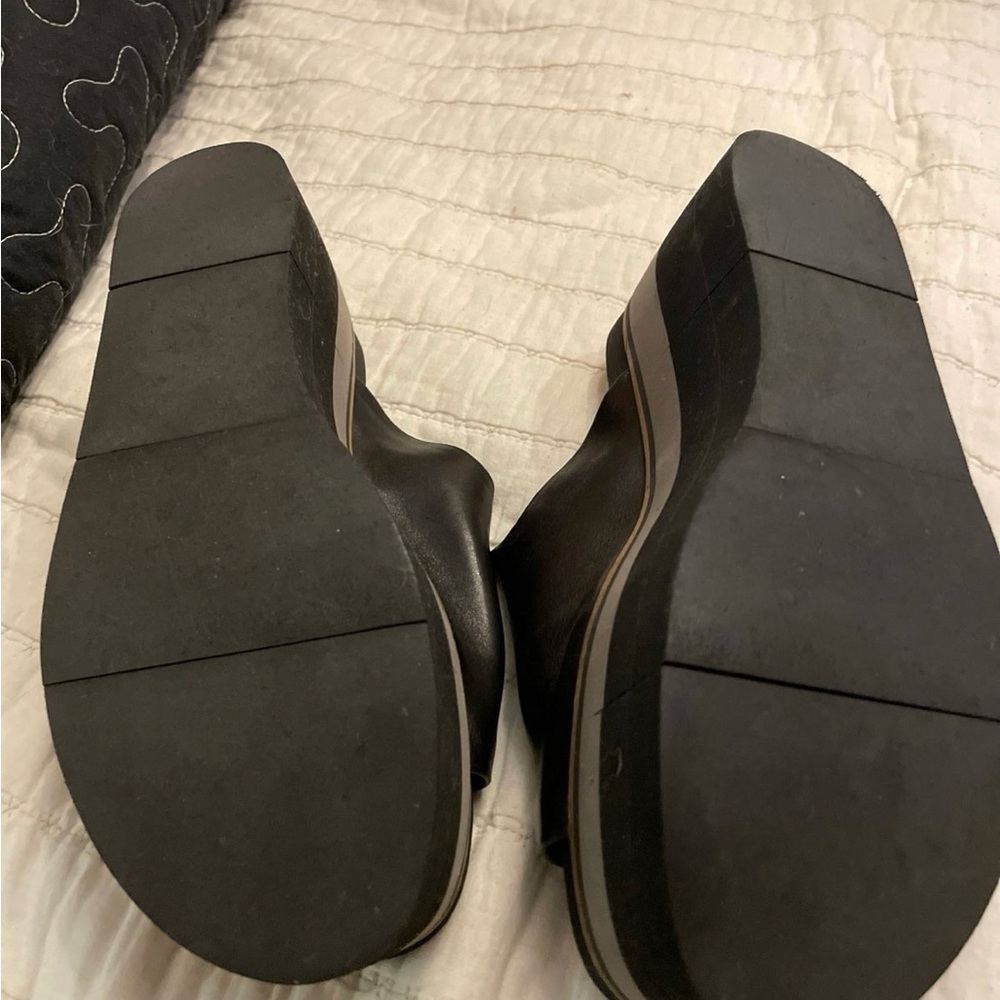 Like new naked feet